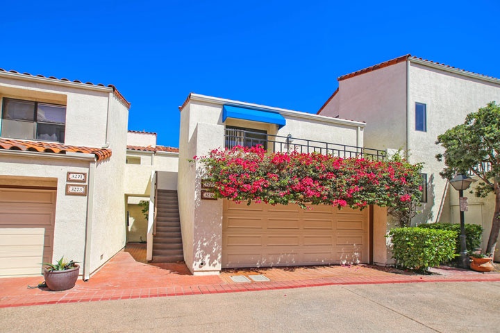 Broadmoor Community Homes For Sale In Huntington Beach, CA