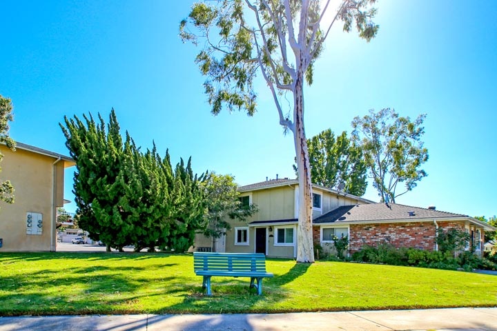 Huntington Gardens Community Homes For Sale In Huntington Beach, CA