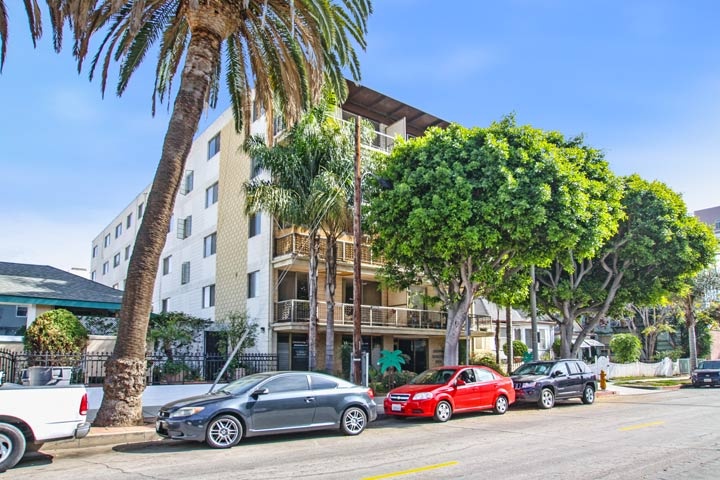 Linden Terrace Condos For Sale in Long Beach, California