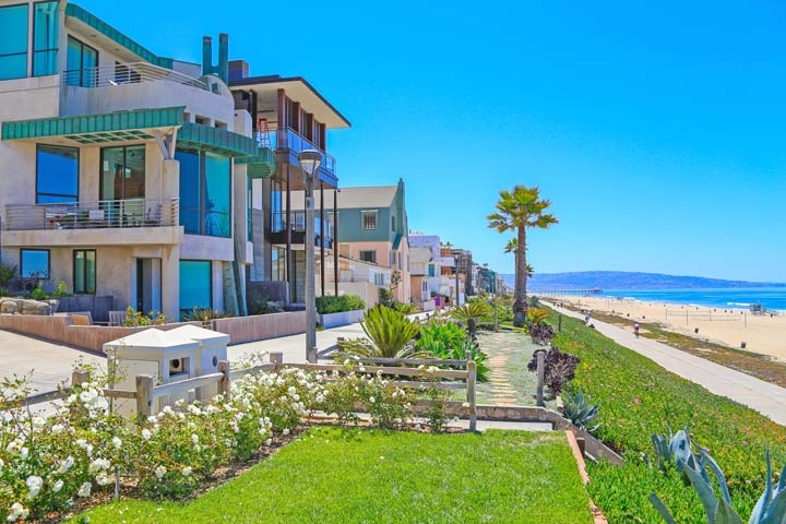 Manhattan Beach Beachfront Homes For Sale in Manhattan Beach, California