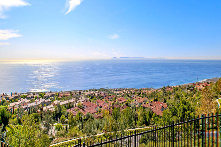 Crystal Cove Ocean View Homes In Newport Beach, California