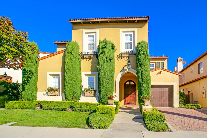 Tesoro Villas Community Homes For Sale In Newport Coast, CA