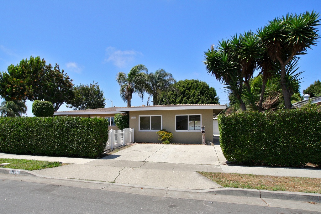 West Hungtington Beach | West Huntington Beach Home For Sale | 7001 Betty Drive, Huntington Beach, CA