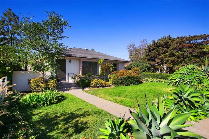 Newport Heights Home For Sale | 415 Irvine Ave, Newport Beach