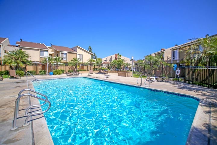 Brookview Costa Mesa Condo For Sale | 624 Shasta Ln