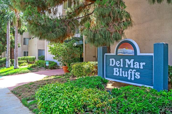 Del Mar Bluffs Condos For Sale in Del Mar, California