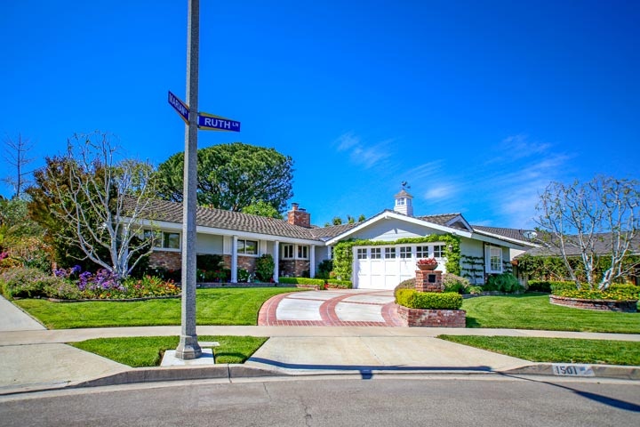 Harbor Highland II Homes For Sale In Newport Beach, CA