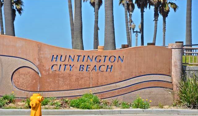 Huntington Beach Community Sign in Huntington Beach, CA