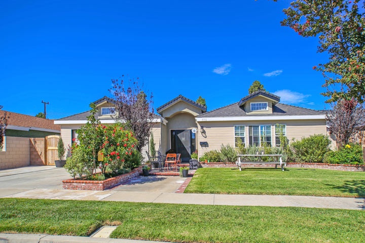 Huntington Village Community Homes For Sale In Huntington Beach, CA