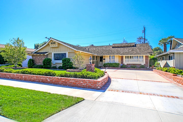Meadowlark Community Homes For Sale In Huntington Beach, CA