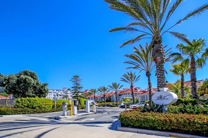 Hotel Del Coronado Beach Village Community