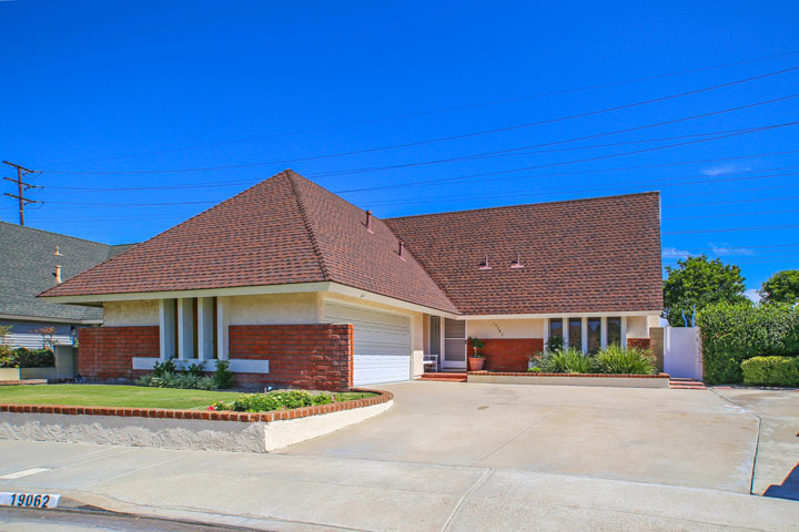 La Cuesta Community Homes for Sale In Huntington Beach, California