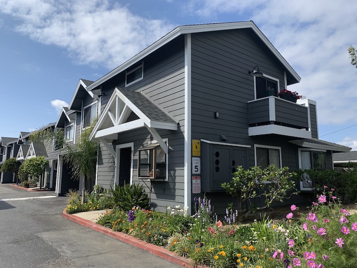 Quiet Bay Homes For Sale In Costa Mesa, CA